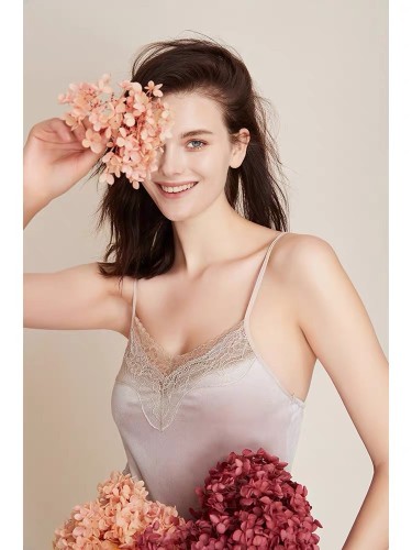 【NoirTease】Spring and Autumn Velvet Sexy Nightgown