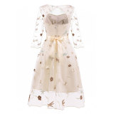 Women's Round Neck Lace Embroidered Sleeve Wedding Dress