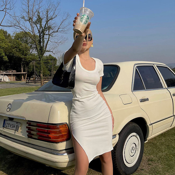 Short-Sleeved Round Neck Split Hem Bodycon Dress