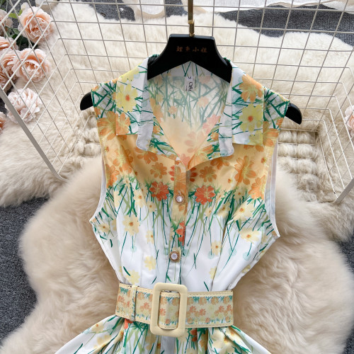 Vintage French Audrey Hepburn-inspired Waist-cinching Sweetheart Dress