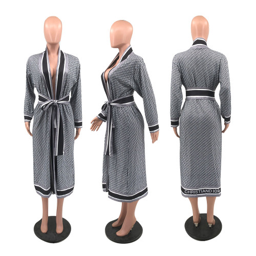 Autumn/winter Warm Fashion Print Thickened Long Sleeve Long Hoodie Cardigan Coat with belt