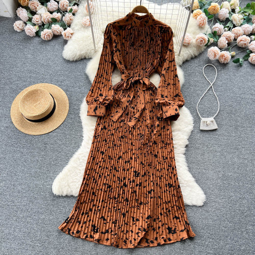 Floral Chic Pleated Mermaid Maxi Dress