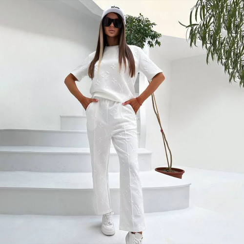 Trendy Embossed Short Sleeve Pants Set with Pocket