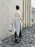 Perspective Grid Irregular Sleeveless Shirt Tops
