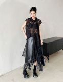 Perspective Grid Irregular Sleeveless Shirt Tops