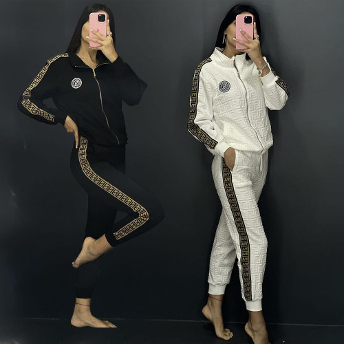 Fashion Outdoor Embossed Embroidery Zipper High Neck Jacket Set