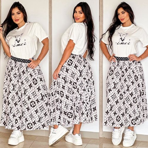 Casual Printed Short Sleeve Tops + Long Swing Skirt
