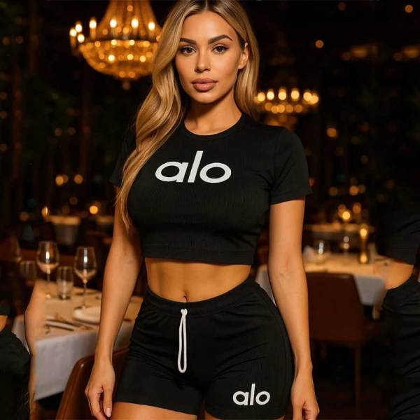 Simple High Elastic Offset Printing Round Neck Short Sleeve Shorts Set