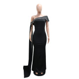 Slanted shoulder dress, sexy hip hugging, hot diamond slim fit dress, long skirt