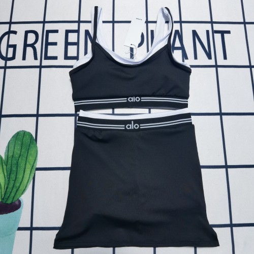 Sexy Tight-fitting Yoga Straps Vest Bra Short Culottes Set