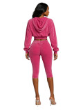 Wash and make old hooded sweatshirt with grooves, pleats, and lifted buttocks, two piece set of seven quarter pants