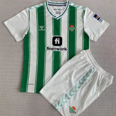 23-24 Real Betis Home Kids Soccer Jersey (背下带广告)