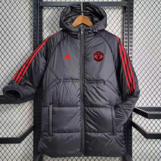 23-24 Man Utd Black Hooded Cotton Coat Red Edge (红色边) 棉衣