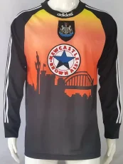 1996-1997 Newcastle GoalKeeper Long Sleeve Retro Soccer Jersey (长袖)