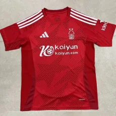 24-25 Nottingham Forest Home Fans Soccer Jersey (带广告)