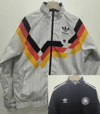 1990 Germany White & Black Retro Double sided Windbreaker (双面风衣)