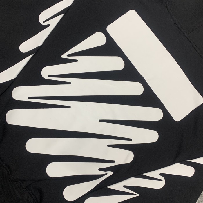 Off-White wavy lines print hooded sweater black