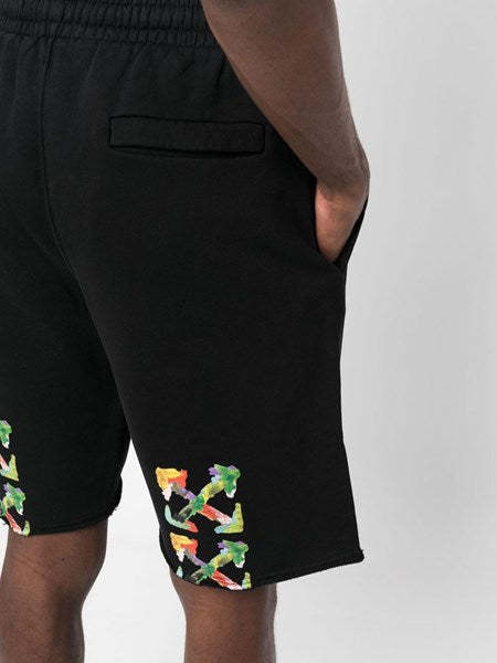Off-white Bermuda shorts with arrows on the back black