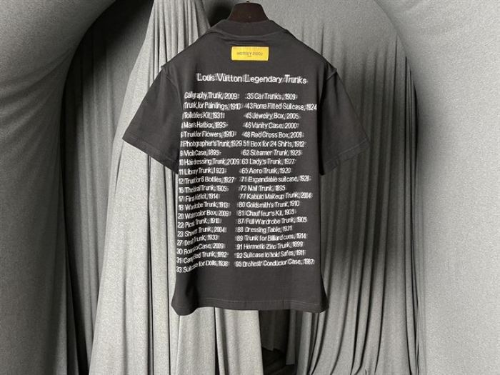 LOUIS VUITTON LEGENDARY TRUNKS T-SHIRT – LVTS053