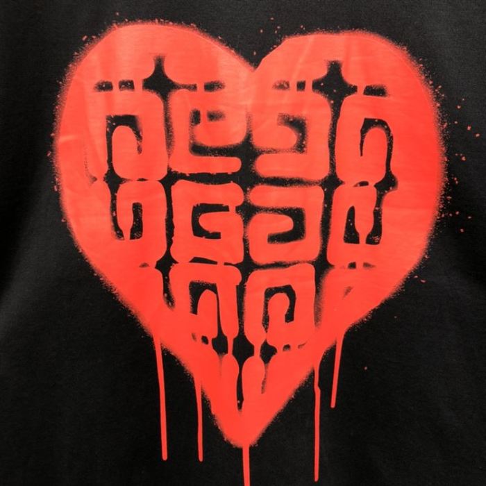 GIVENCHY SLIM FIT T-SHIRT IN JERSEY WITH TAG EFFECT PRINT – GTS002