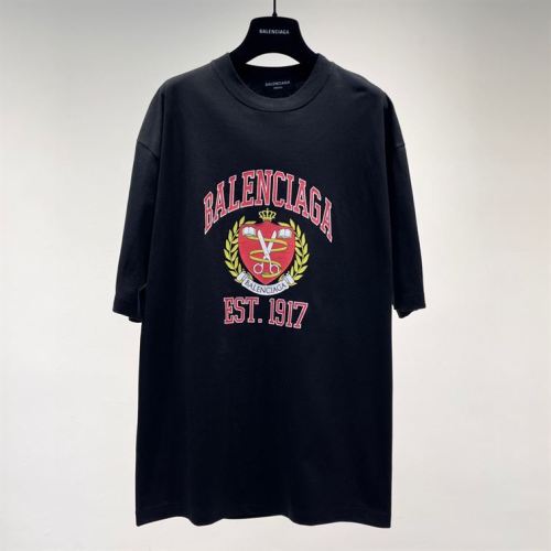 BALENCIAGA MEN’S COLLEGE T-SHIRT MEDIUM FIT IN BLACK – BAS010