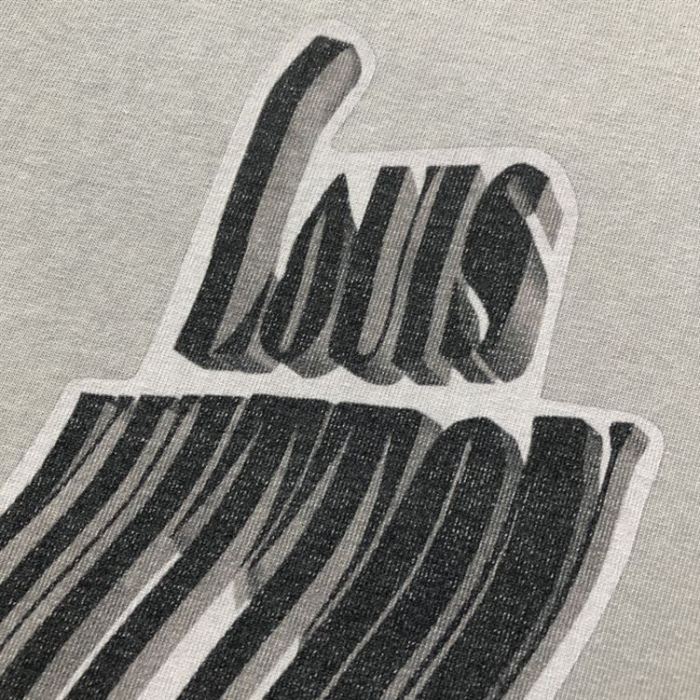 LOUIS VUITTON GRAPHIC LV SIGNATURE T-SHIRT – LVTS071
