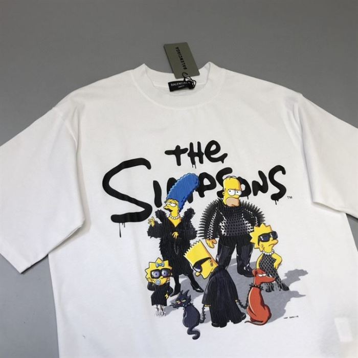 BALENCIAGA MEN’S THE SIMPSONS TM & © 20TH TELEVISION T-SHIRT OVERSIZED IN WHITE – BAS005