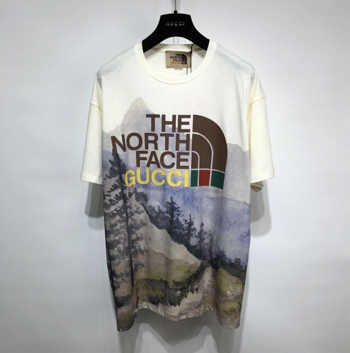 GUCCI IVORY HEAVY JERSEY WITH THE NORTH FACE X GUCCI TRAIL PRINT – GGS008