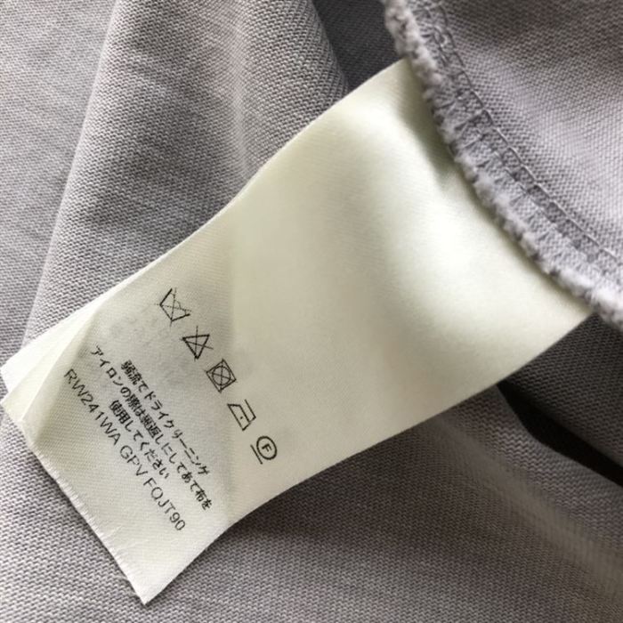 LOUIS VUITTON GRAPHIC LV SIGNATURE T-SHIRT – LVTS071