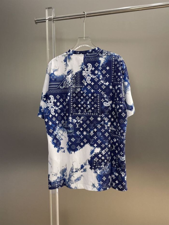 LOUIS VUITTON MONOGRAM BANDANA PRINTED T-SHIRT BLUE WHITE – LVTS045