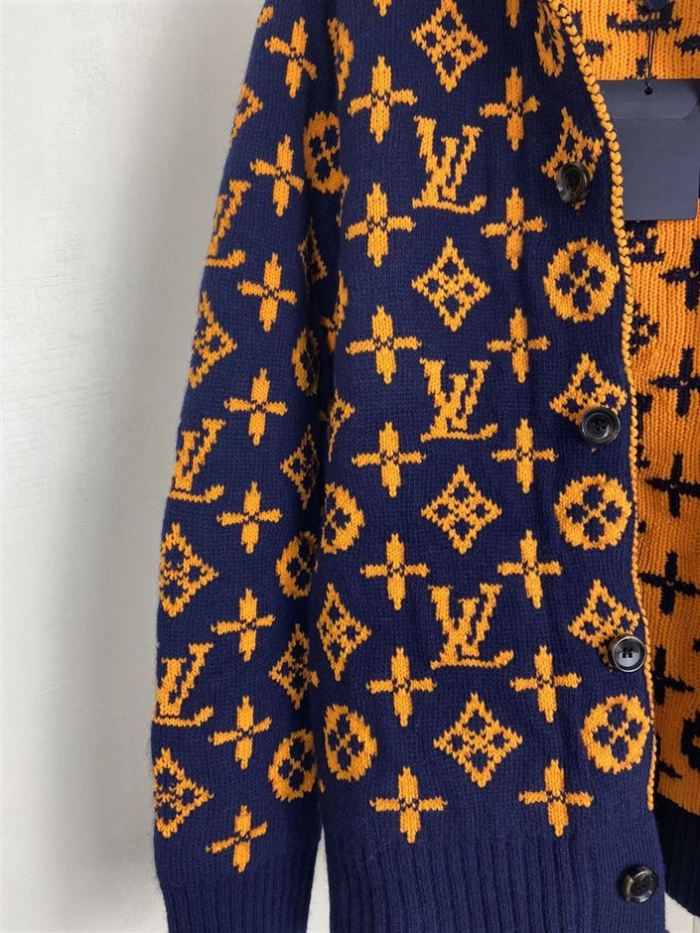 LOUIS VUITTON SIGNATURE CARDIGAN – LVH038