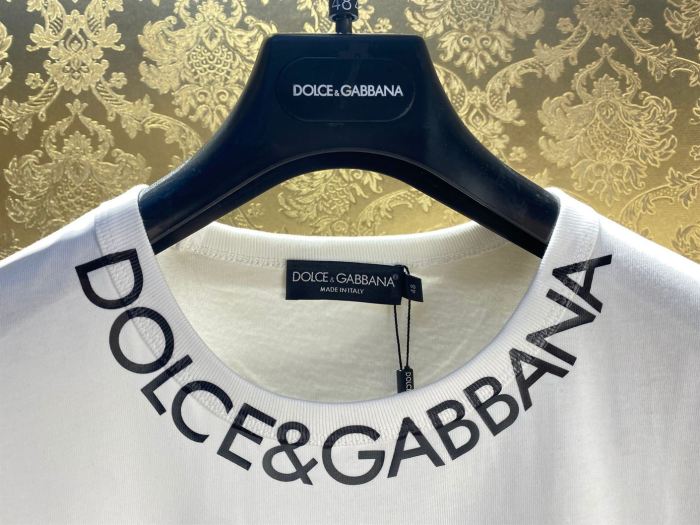 DOLCE & GABBANA ROUND-NECK T-SHIRT WITH DOLCE&GABBANA PRINT – DT004