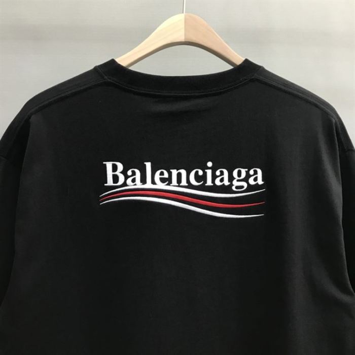 BALENCIAGA MEN’S POLITICAL CAMPAIGN T-SHIRT REGULAR FIT IN BLACK – BAS002