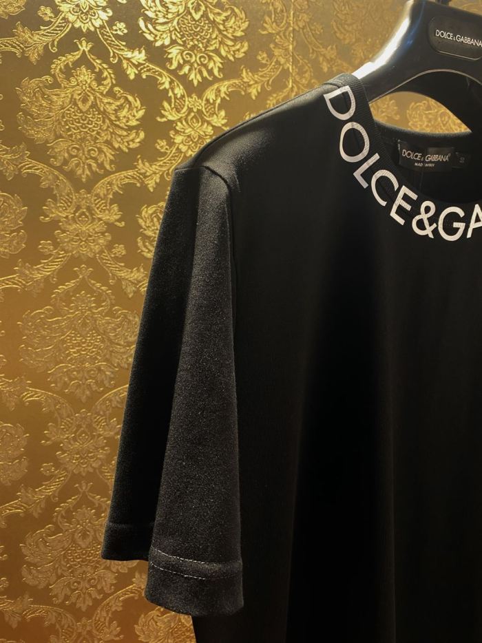 DOLCE & GABBANA ROUND-NECK T-SHIRT WITH DOLCE&GABBANA PRINT – DT005