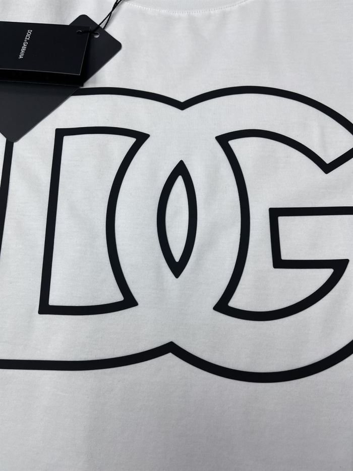 DOLCE & GABBANA COTTON T-SHIRT WITH DG PATCH – DT010