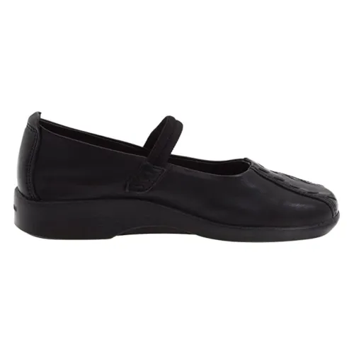 A’rcopedico Shawna Black Women’s Shoe