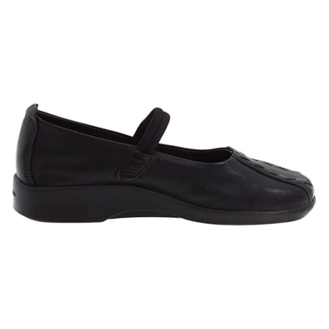 A’rcopedico Shawna Black Women’s Shoe
