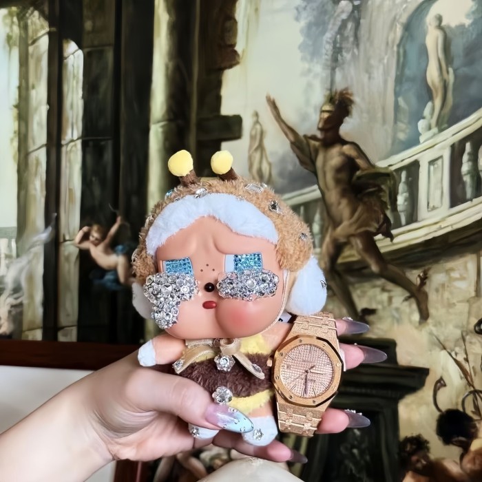 Swarovski Popmart Plush Crying Again