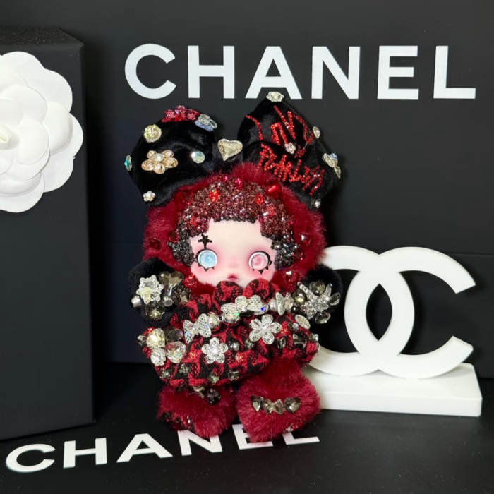 Swarovski Popmart Plush SKULLPANDA Winter Symphony