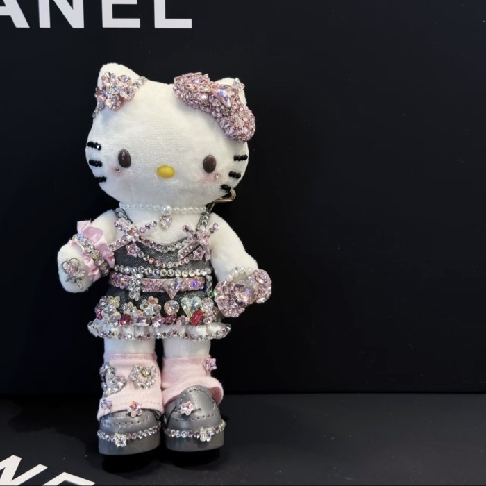 Swarovski SANIRO Plush Long-legged Kitty