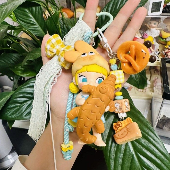 Bag Charms MOLLY CARB LOVER