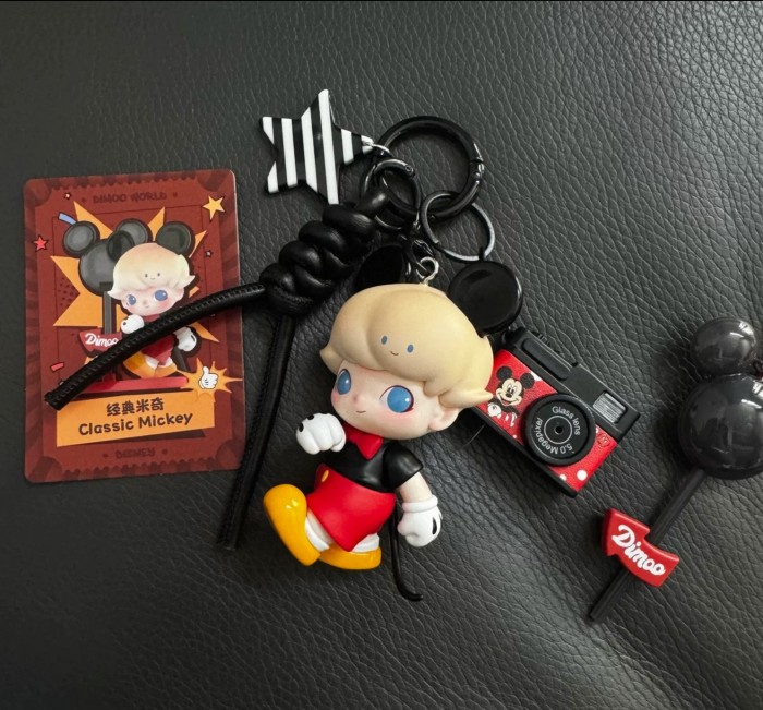 Bag Charms DIMOO WORLD DISNEY