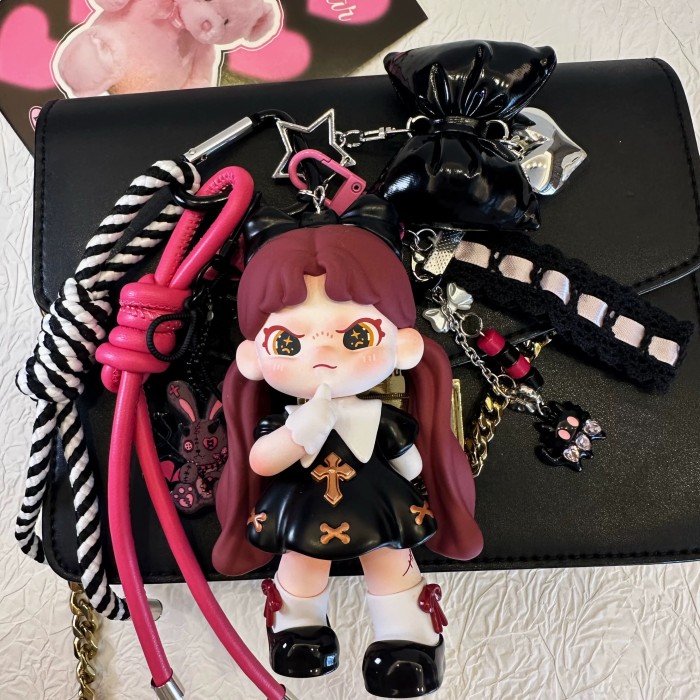 Bag Charms DORA AN IDEAL WORLD