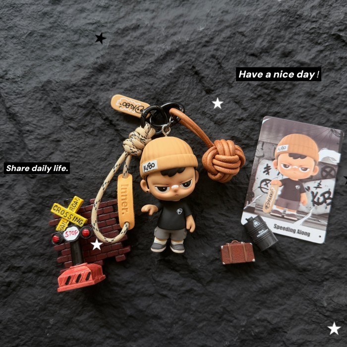 Bag Charms KUBO WALKS OF LIFE