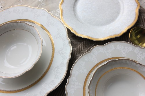 SMF Embossed Decal Real Gold Decorative Ceramic Dinner Set New Bone 16pcs Set Composition LFGB REACH Standard