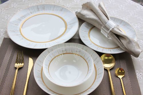 New Bone 16pcs Dining Set with Embossed Real Gold Design Decal 16pcs Set Tableware for Home