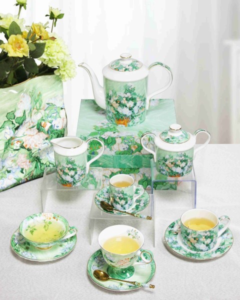 Wholesale Tea Cup Set Coffee Mug Fine Bone China Dinner Set White Rose Style Delicate Packaging Ideal for Home Office Father Gifts