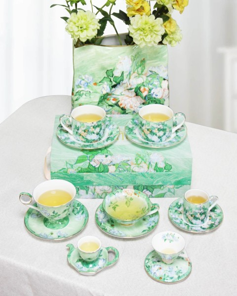 Tea Cup Set Coffee Mug Fine Bone China Dinner Set White Rose Style Delicate Packaging Ideal for Home Office Gifts