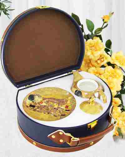 Classic Kremlin Kiss Design Fine Bone China Tea Pot Set 2 in 1 Tea & Coffee Set with Premium Gift Box for Romantic Valentine's Day Gifts