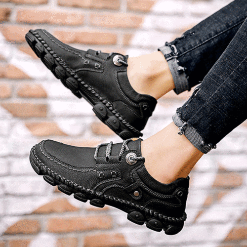 【カジュアルシューズ】上質牛革使用、見た目のお洒落さと丈夫さを兼ね備えたステッチ。 長くお使いいただけます。